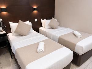 Cathay Hotel