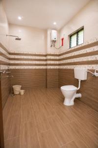 Beautiful 2bhk apartment with Kitchen and car parking in Tirupati near railway station and Bus stand