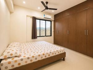 Beautiful 2bhk apartment with Kitchen and car parking in Tirupati near railway station and Bus stand