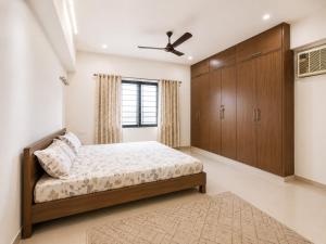 Beautiful 2bhk apartment with Kitchen and car parking in Tirupati near railway station and Bus stand