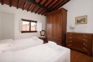 Le Bonille Wine Estate - Tuscan Retreat