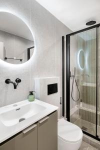 Minimal Luxury Apartment near Acropolis Metro