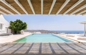 Greek Villa Psarou above Nammos