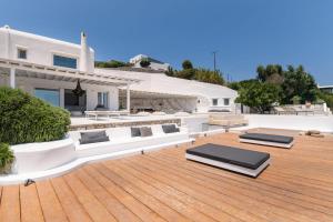 Greek Villa Psarou above Nammos