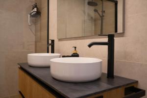 Habitaciones independientes con baño - Villas Costa del Sol