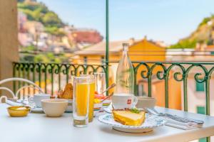 Family Apartment & Terrace in Manarola