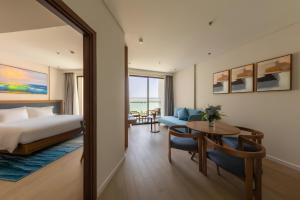 Wynham Charm Long Hai Family Suite Seaview