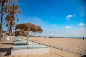 Patacona Beach Apartment Pool, Terrace, Wi-Fi