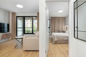 Komfortowy Apartament z Ogrodem i Parkingiem w Gdańsku by Noclegi Renters