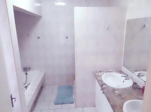 LBE Guest House Little Falls Roodepoort