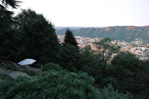 Il Muflone dOro, gastenverblijf in Brunate met tuin en zicht op Como