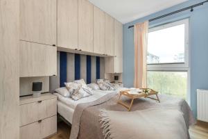 Przestronny Apartament z Ogrodem i Parkingiem by Noclegi Renters