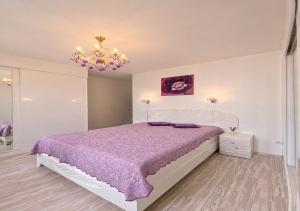 Luxusní Apartmán s Terasou a Výhledem