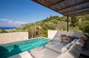 Evridikis Villas & Suites
