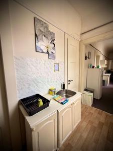 Just 3 min Walk Old Town Center private room E