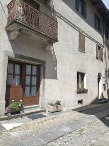Lo scorcio sulla piazza