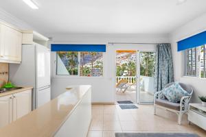 1BDR Hibisco apartment with Terrace and Ocean View