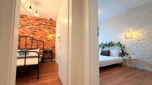 Heart of Bucharest - Stylish 2BR with Balcony