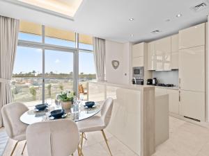Upscale Palm Living Accor Hotel Access-01