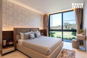 The Earth Stone by StayVista - 7BHK Forest-View Villa with Alfresco Dining