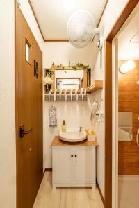 guesthouse namiyoke A 1-minute walk from Bentencho Station