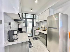M&E Luxury Suites, Kilimani - 2-Bedroom Fully-Furnished Apartment