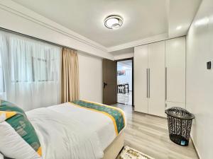 M&E Luxury Suites, Kilimani - 2-Bedroom Fully-Furnished Apartment