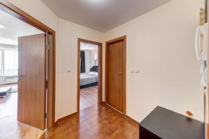 Panoramic Mountain Views 1BD Apartment by Flаt Mаnаgеr
