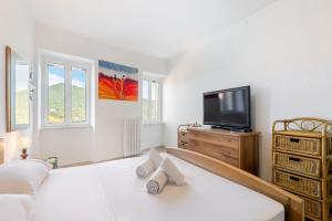 Hostdomus- Oltrefinale-for nature lovers, biking, climbing and trekking