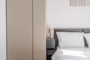 Słowackiego Chic Apartment by BookingHost
