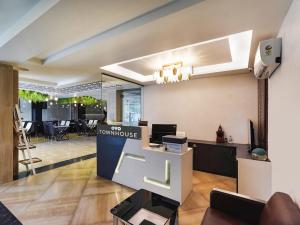 Hotel Asian Blue Near Delhi Aiport