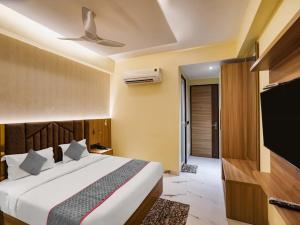 Hotel Asian Blue Near Delhi Aiport