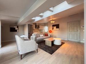 Luxury Penthouse Suite with Private Terrace