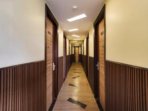 Hotel Asian Blue Near Delhi Aiport