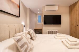 Acropolis Apartment 2BR 2BATH
