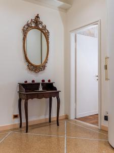 1 minute from Piazza Maggiore Romance & art