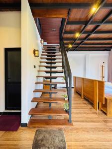 Ella Rock Luxury Villa