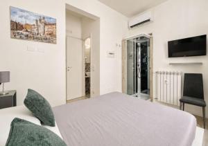 Inside Roma Rooms by DOT Suites
