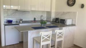 Cosy Upgraded, 1 Bedroom Apartment - Los Juncos