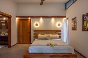 Casa Kanani AC & Garden 10 Min Walk to Playa Negra