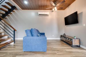 5 Mi to Ocean: 2-Unit Gold Coast Getaway!