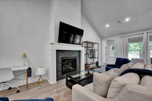 Furnished 3BR 35BA Home Edmond Fully Fenced