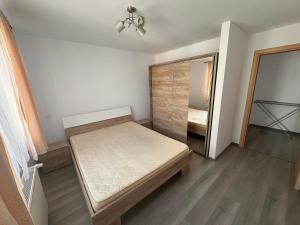 SLV Apartment Coresi