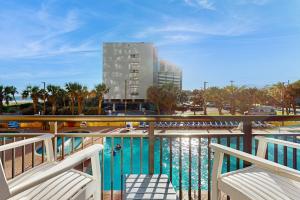 Caravelle Resort 206