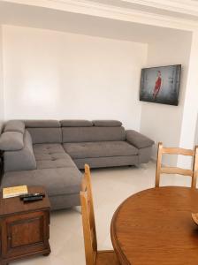 Spacious apartment with sea view