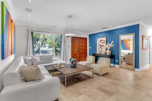 Dreampoolhousemiami
