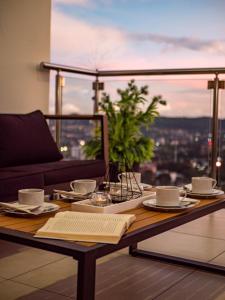 Apartment with terrace in the upper area of La Escalón