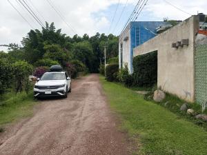 Tropical oasis near Dorados Oaxtepec and Six Flags