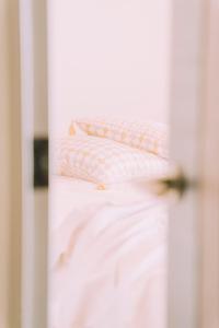 MOOF - Pet-Friendly Osaka Cinema Retreat