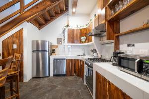 16Bed Compound Oasis DT Jaco Private Pool Hot-tub